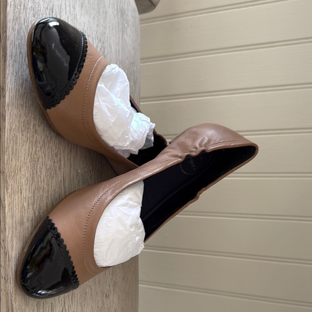 Jack Rogers Tan and Black Flats with Modern Flair